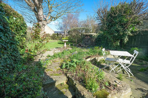 Photo 11- click for photo gallery